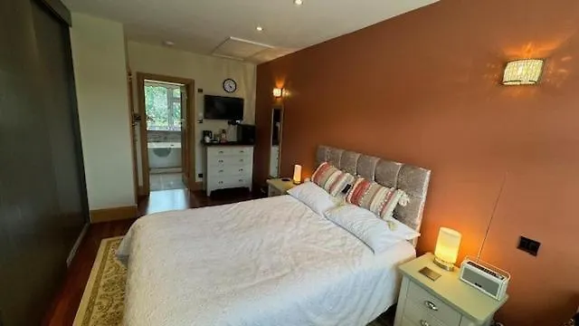 Stunning Double Bedroom Greenwich London With Private Bathroom location